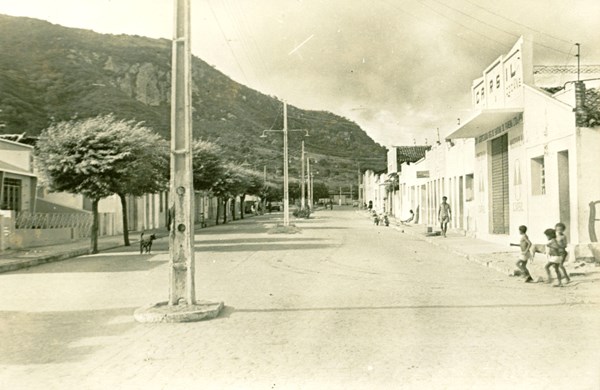 Avenida Manoel Bonifácio Alcântara : Maravilha, AL